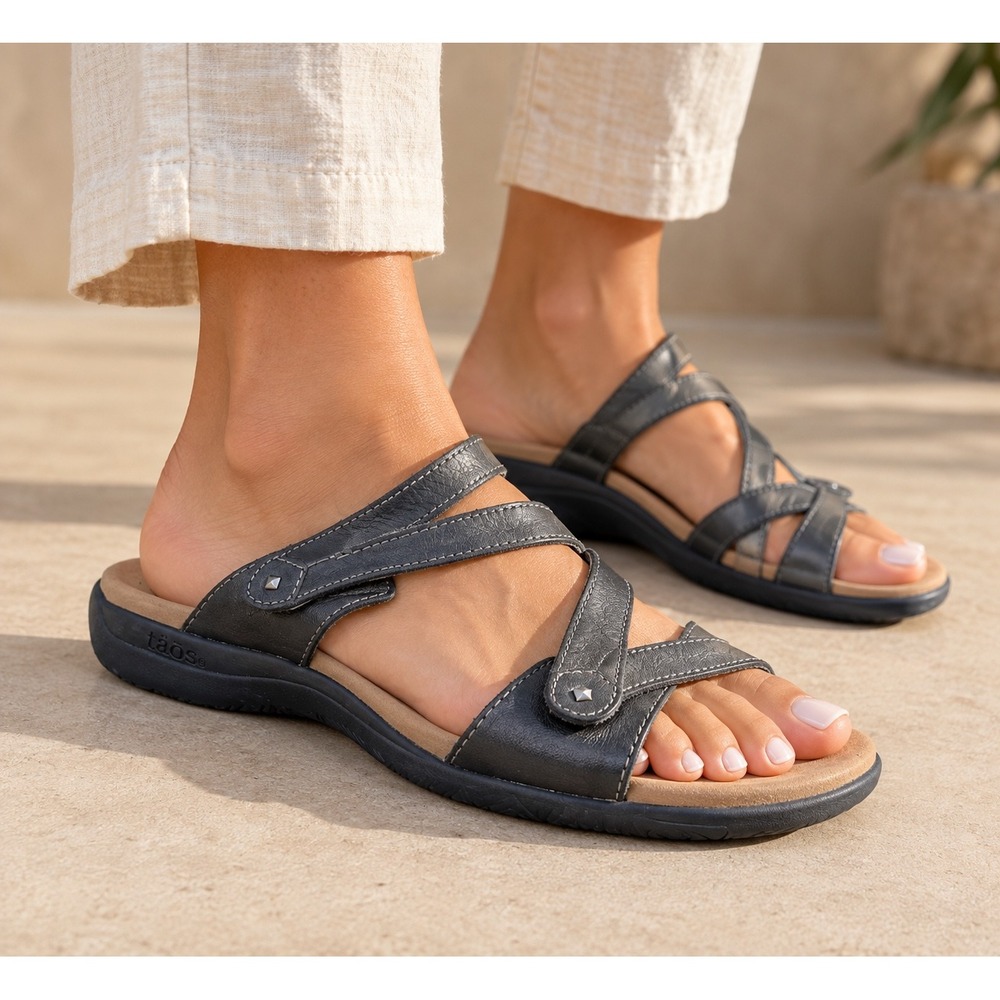 Taos Women Black Leather Adjustable Strap Comfort Slide Sandals Studded EU 40